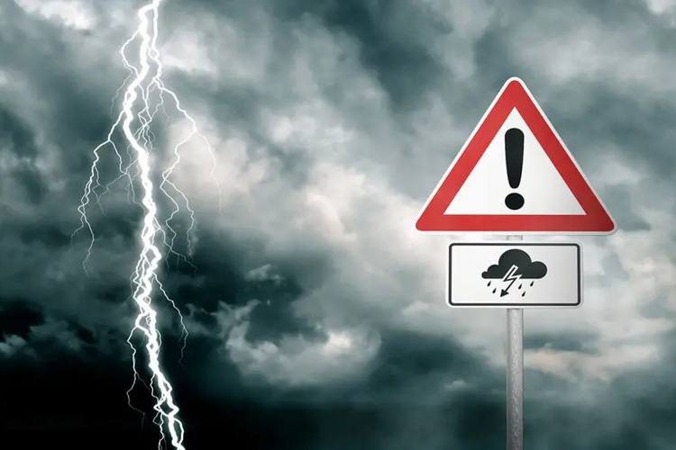 هشدار جدی برای آذربایجان‌شرقی، اردبیل و زنجان؛ سیلاب و تندباد شدید در راه است
