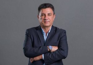 قرارداد جدید قلعه‌نویی هنوز نهایی نشده؛ گمانه زنی های دستمزد ماهانه ۱۵ میلیارد تومانی جنجالی شد!