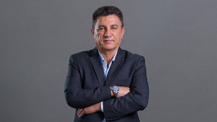 قرارداد جدید قلعه‌نویی هنوز نهایی نشده؛ گمانه زنی های دستمزد ماهانه ۱۵ میلیارد تومانی جنجالی شد!