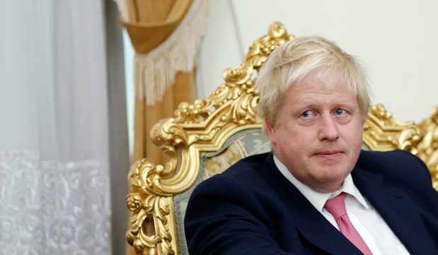جانسون: عمران خان در سلولی کوچک در پاکستان «در حال مرگ تدریجی» است!