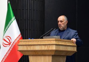 رئیس دانشگاه علوم پزشکی تبریز: کشور را از ظرفیت علمی نخبگان محروم نکنیم؛ طرح مقابله با نفوذ، ارتباط علمی ایران با جهان را قفل نکند