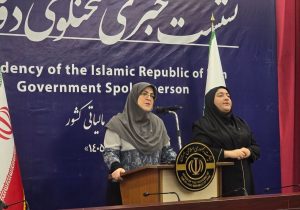 مهاجرانی: وزارت دفاع و امور خارجه پیگیر وضعیت خلبانان ایرانی در قطر هستند