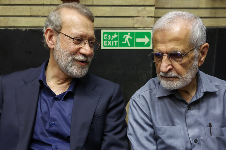 لاریجانی و خرازی برای پایان جنگ و تدوین طرح صلح برنامه داشتند