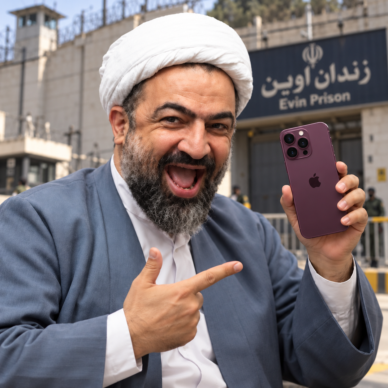 اگر حمید رسایی در زندان است، چطور در کانال تلگرامی‌اش پست منتشر می‌کند؟ گوشی و اینترنت در اوین مجاز است یا ادمین دارد؟!