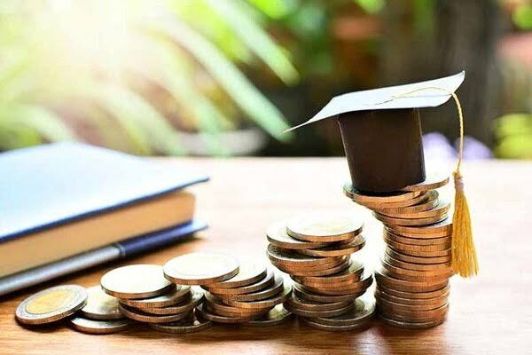 خبر بسیار خوش برای دانشجویان؛ وام دانشجویی تا ۳۰ میلیون تومان رسید!