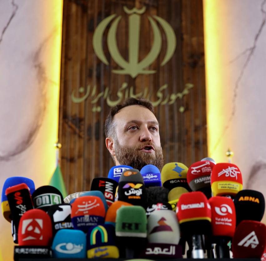 زارع: شهروندان آمریکایی به ایران آمده‌اند تا در کنار ایرانی‌ها مقابل آمریکا بایستند