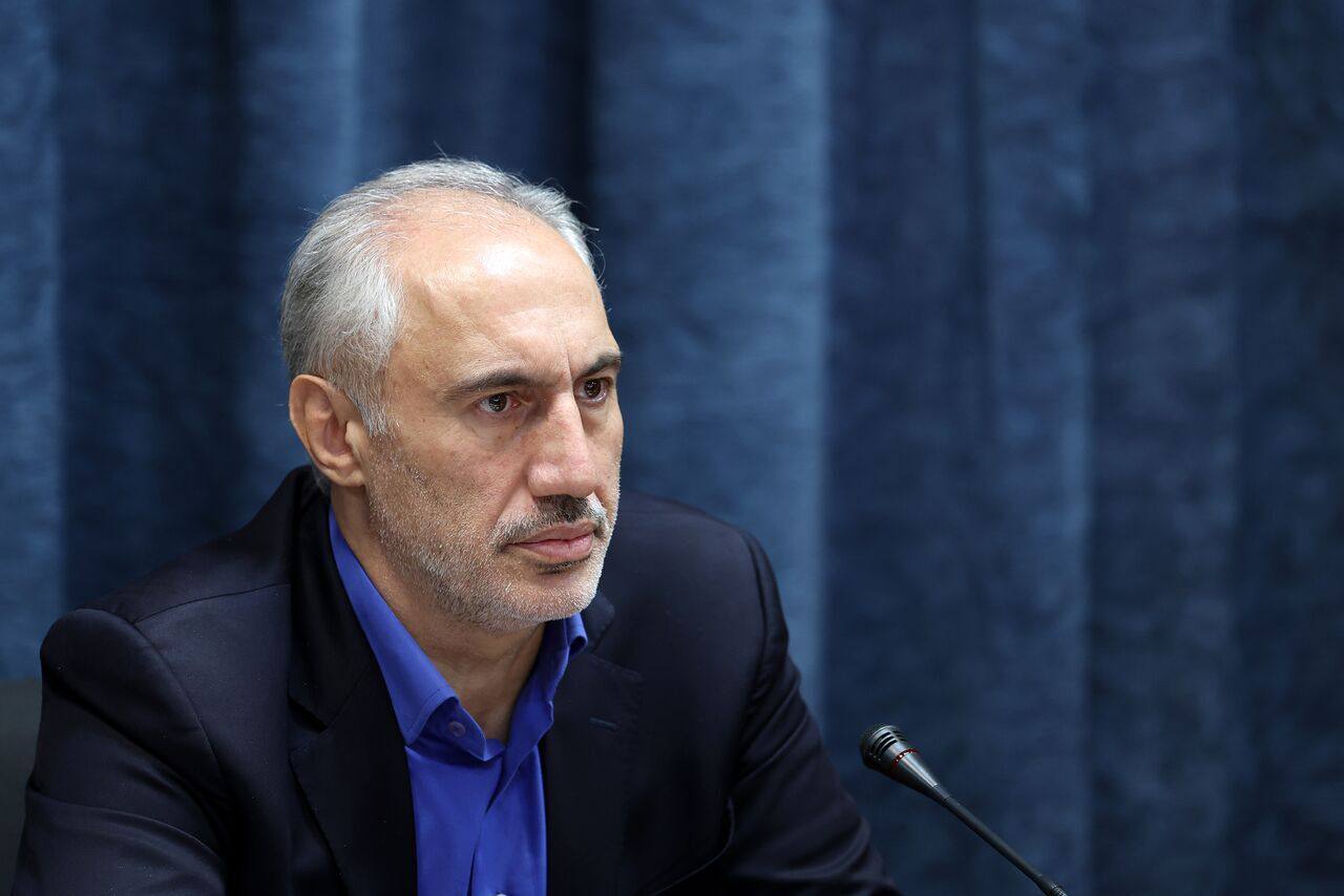آب پاکی روی دست حقوق بگیران؛ افزایش دوباره حقوق کارمندان و بازنشستگان فعلاً منتفی است