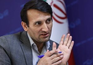 فرهادی: درآمد معلمان پایین است؛ اما استعفای جمعی صحت ندارد