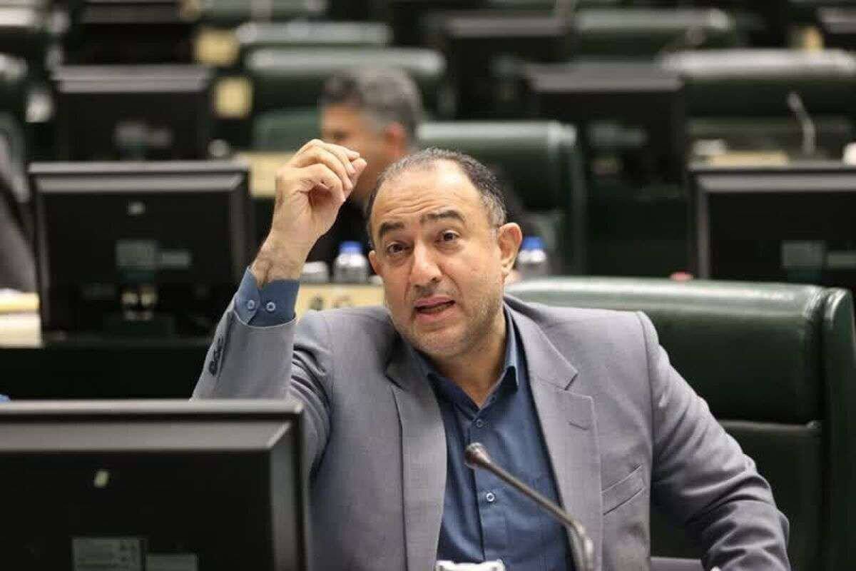 فاطمی: توپ در زمین دولت است؛ شورای عالی کار را برای افزایش دستمزد کارگران تشکیل دهید