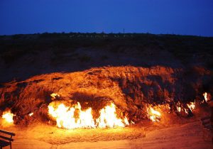 راز «یانار داغ» آذربایجان؛ کوهی که از دل زمین آتش بیرون می‌زند